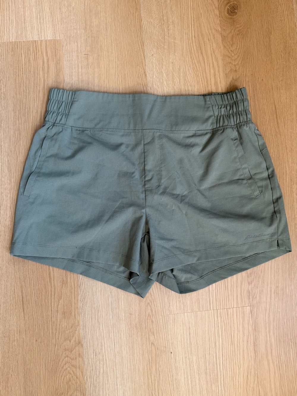 Elastic-Waist Sage Green Women's Active Shorts